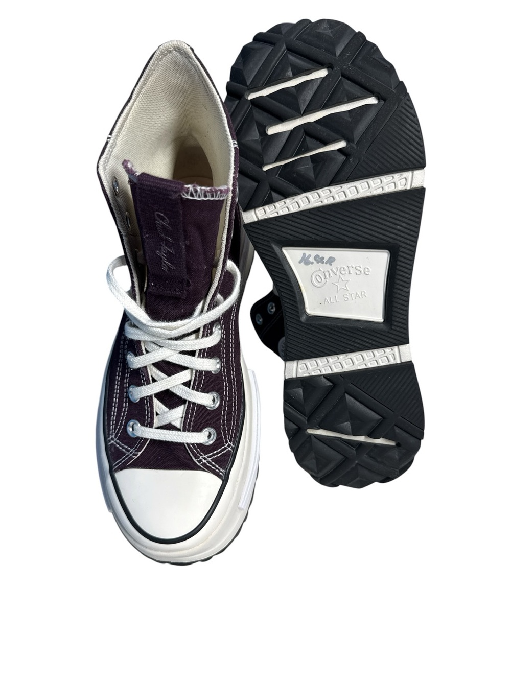 Converse Run Star Legacy CX
High Top Sneakers in Black
Cherry - Picture 6 of 9